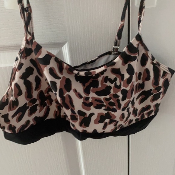 Allover Graphic Bikini Top - Picture 2 of 3